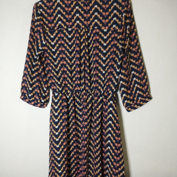 Xhilaration patterned knee length dress size medium - Picture 6 of 10